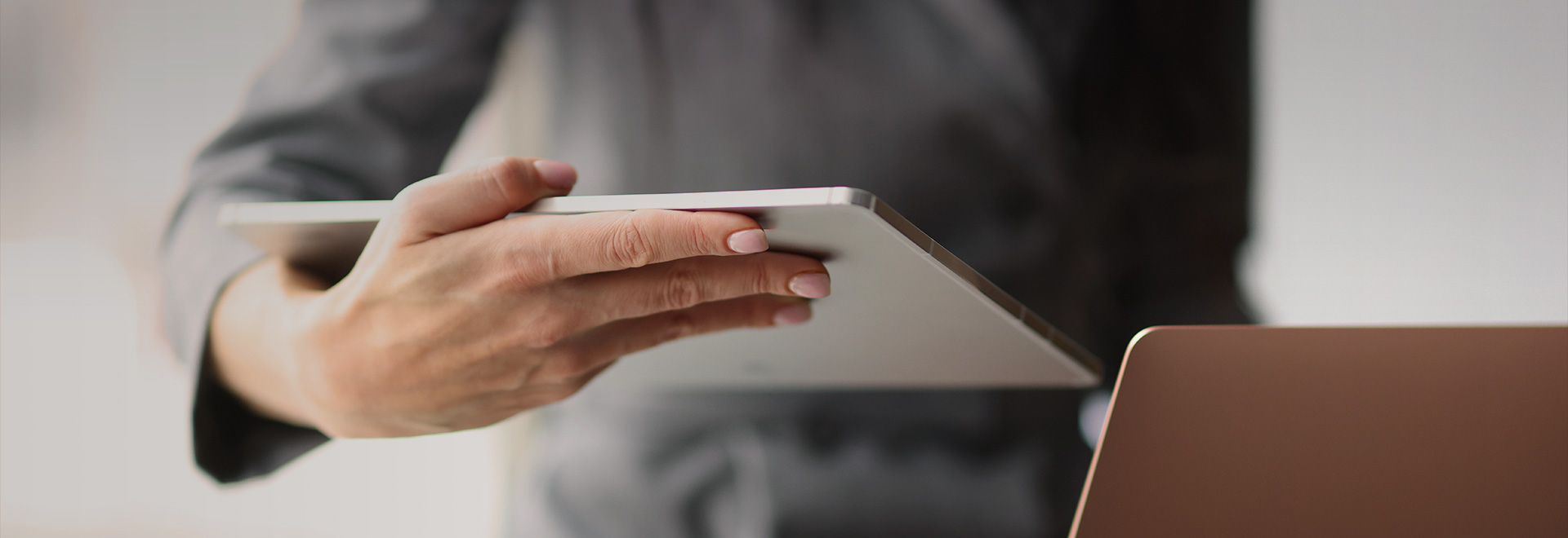 联系新葡萄8883AMG